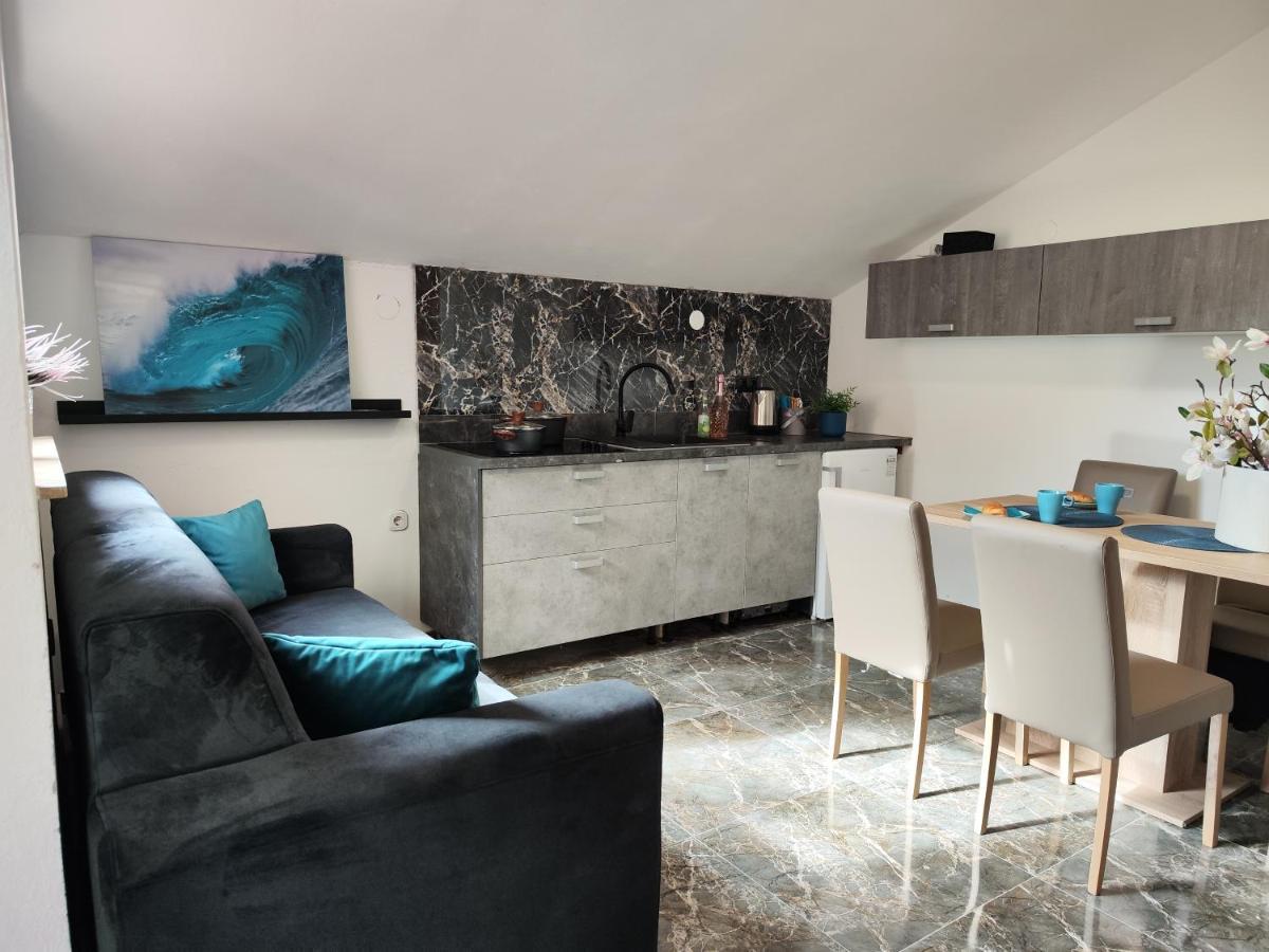 Apartments Orhidelia Нівице Екстер'єр фото